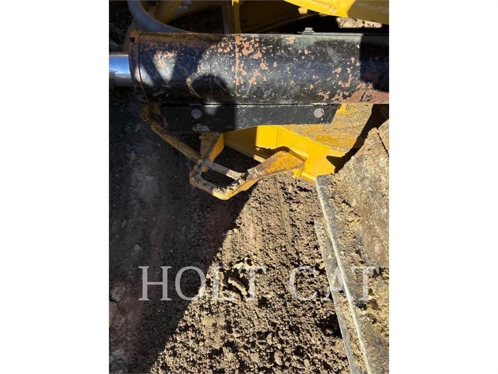 CAT D6 LGPVP Гусеничні бульдозери