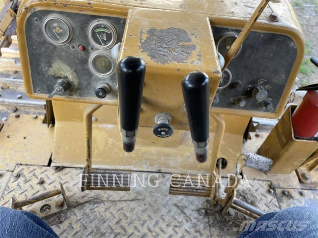 CAT D6E Гусеничні бульдозери