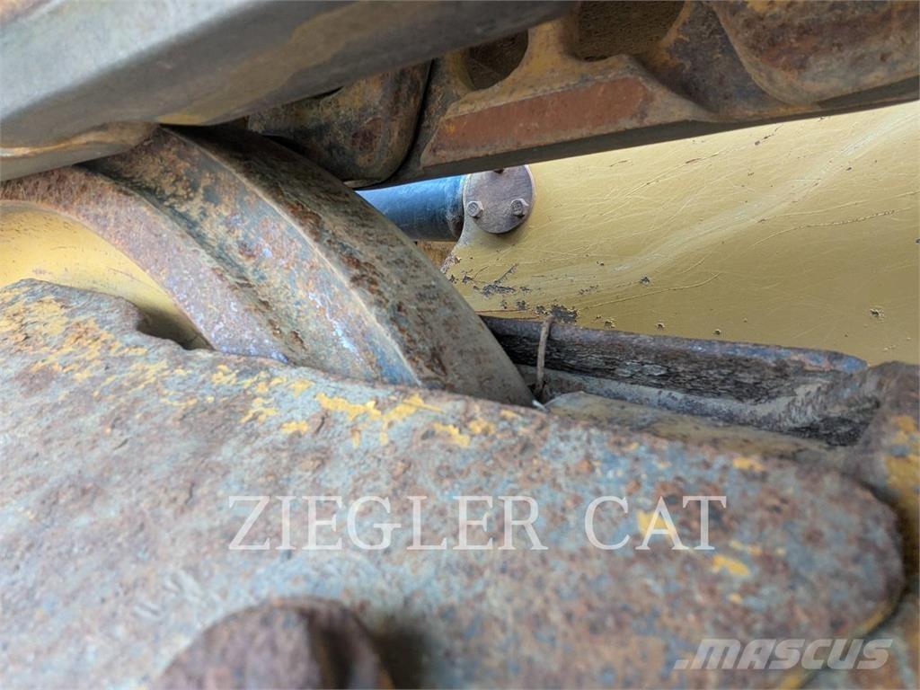 CAT D6K2 Гусеничні бульдозери