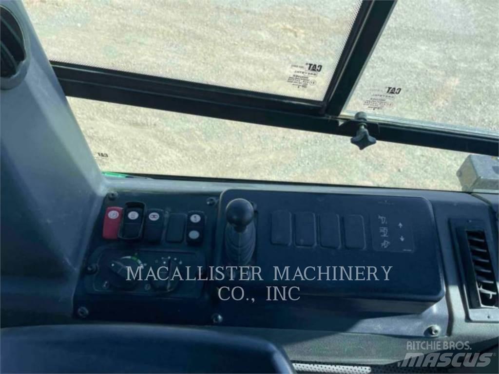 CAT D6K2 LGP Гусеничні бульдозери