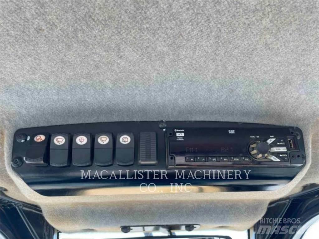 CAT D6K2LGP Гусеничні бульдозери