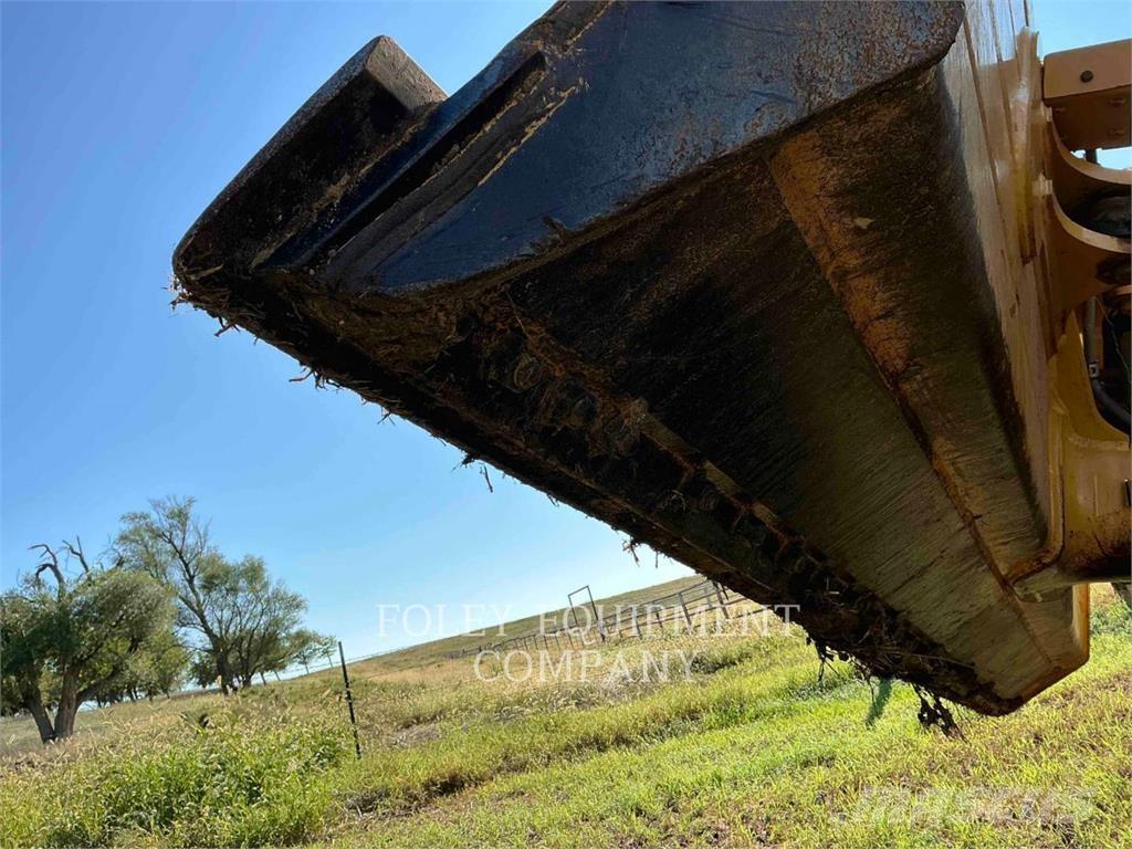 CAT D6K2LGP Гусеничні бульдозери