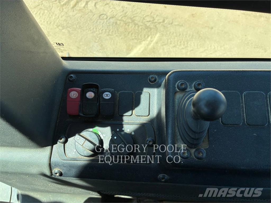 CAT D6K2LGP Гусеничні бульдозери