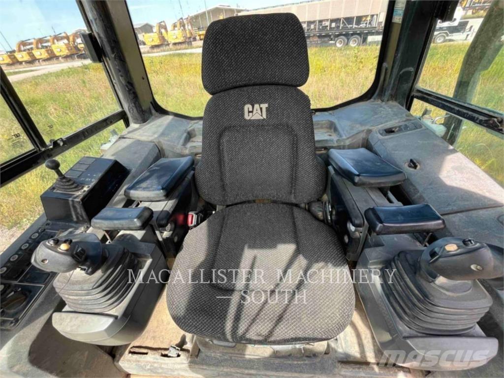 CAT D6KXL Гусеничні бульдозери