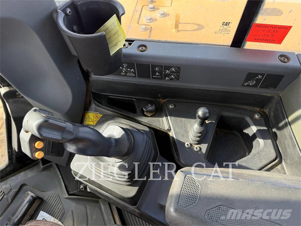 CAT D6LGP Гусеничні бульдозери