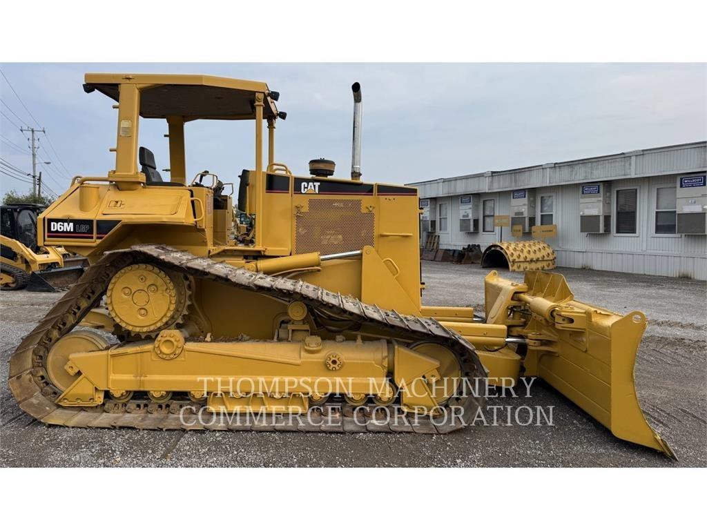 CAT D6M LGP Гусеничні бульдозери