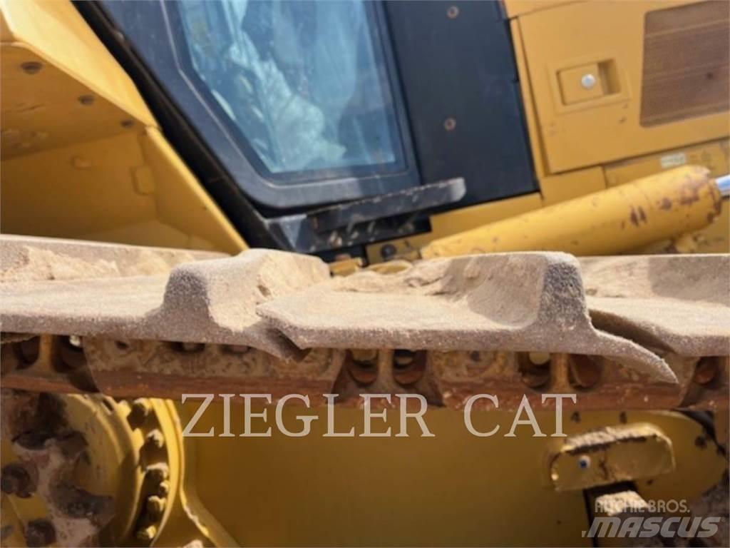 CAT D6N Гусеничні бульдозери