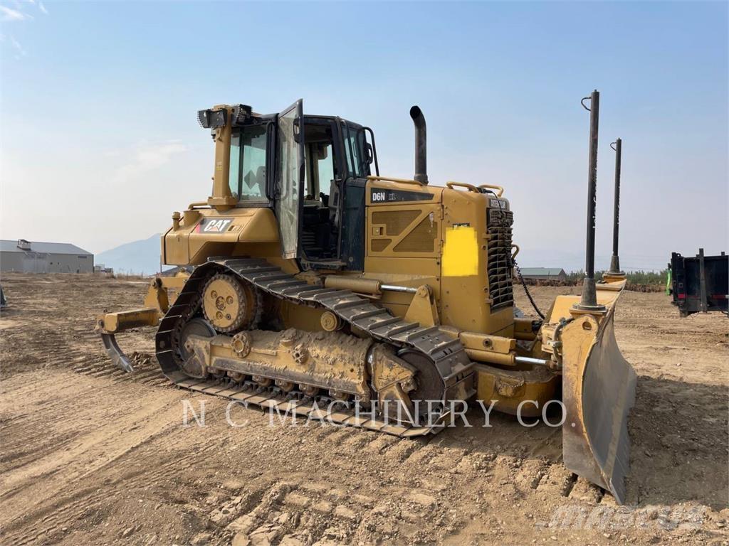 CAT D6N Гусеничні бульдозери