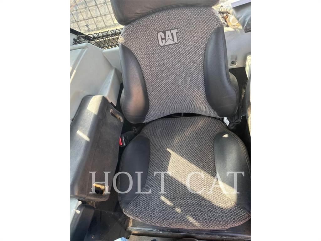 CAT D6N 3D Гусеничні бульдозери