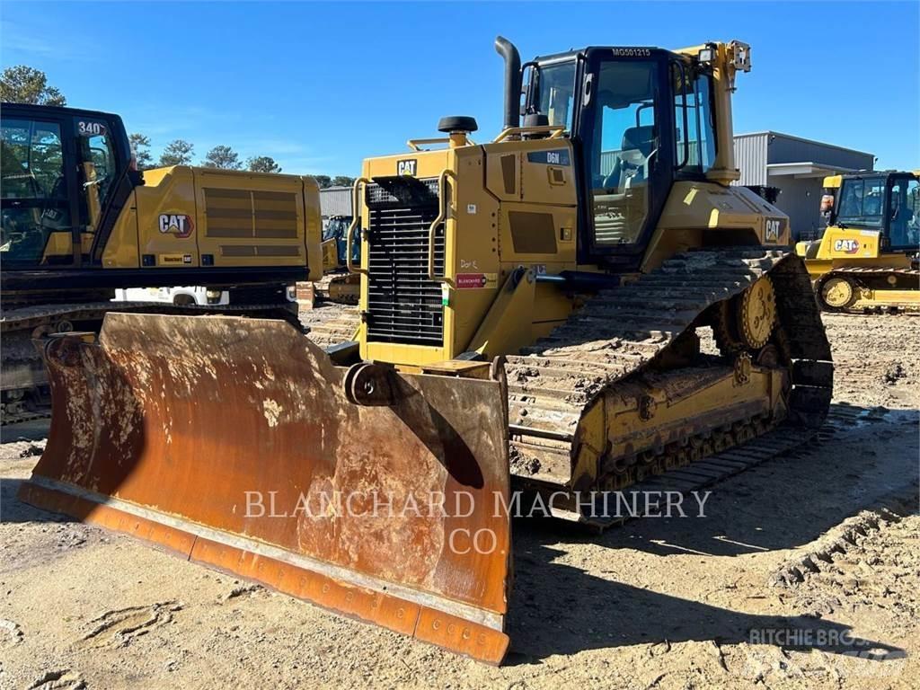 CAT D6N L1AA Гусеничні бульдозери