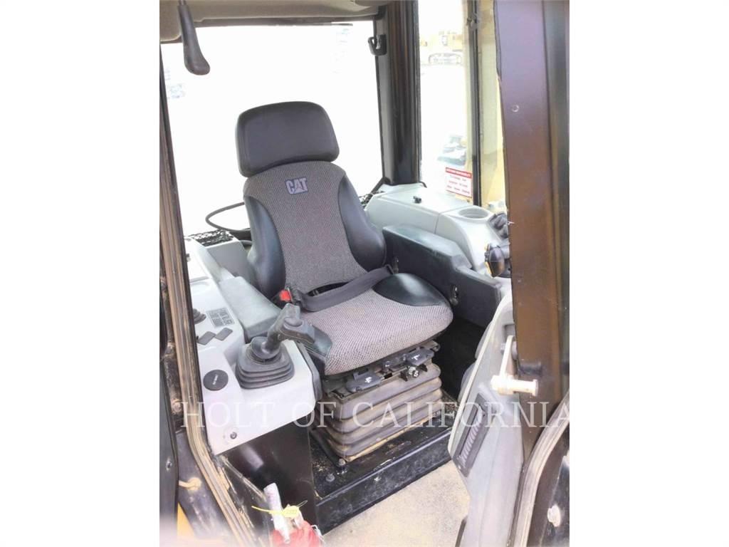 CAT D6N LGP Гусеничні бульдозери