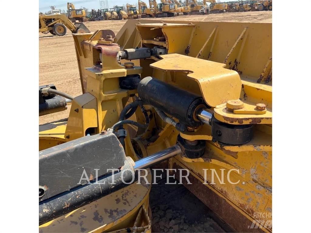 CAT D6N LGP Гусеничні бульдозери