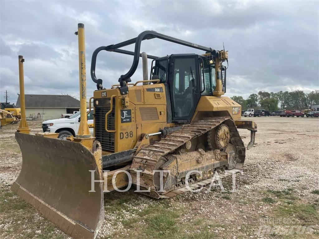 CAT D6N XL Гусеничні бульдозери