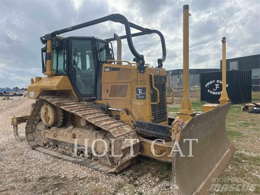 CAT D6N XL Гусеничні бульдозери
