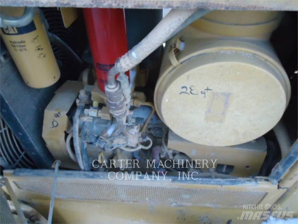 CAT D6NLGP Гусеничні бульдозери