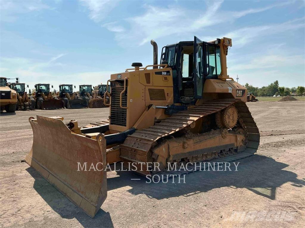 CAT D6NLGP Гусеничні бульдозери