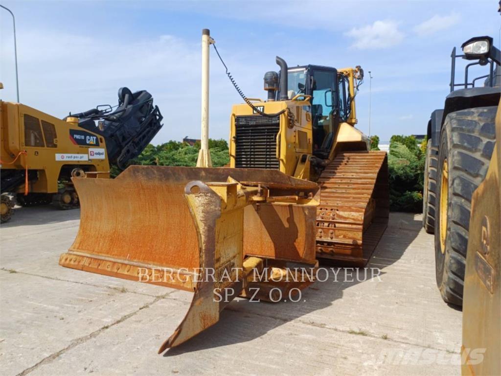 CAT D6NLGP Гусеничні бульдозери