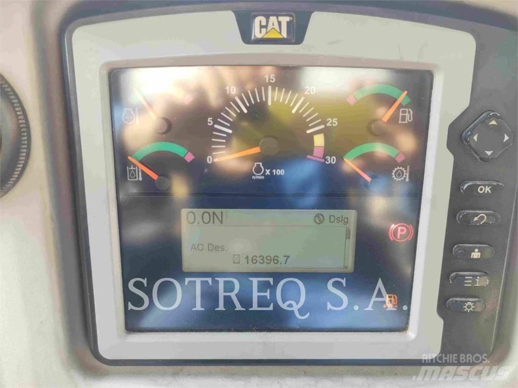CAT D6NXL Гусеничні бульдозери