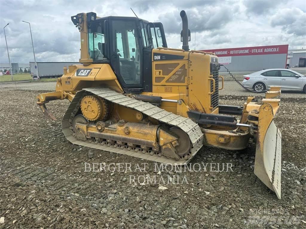 CAT D6NXL Гусеничні бульдозери