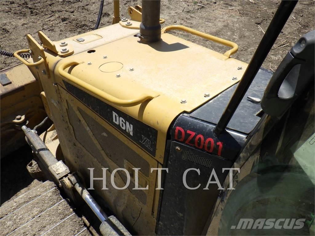 CAT D6NXL Гусеничні бульдозери