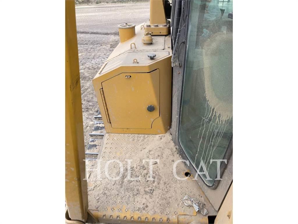 CAT D6T Гусеничні бульдозери