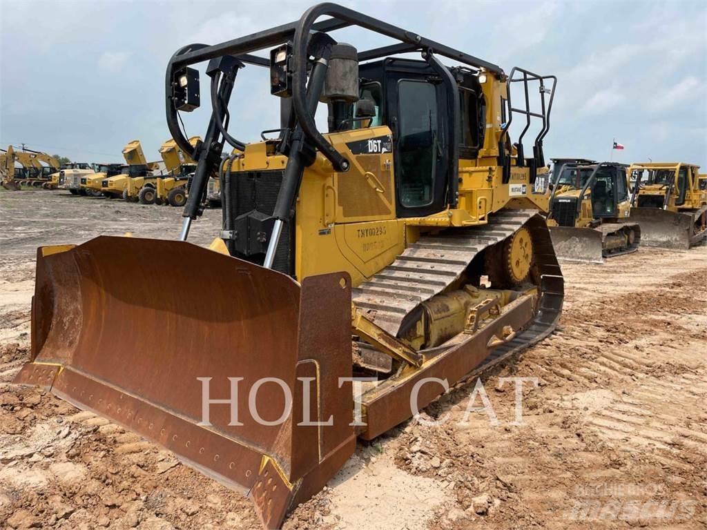 CAT D6T Гусеничні бульдозери