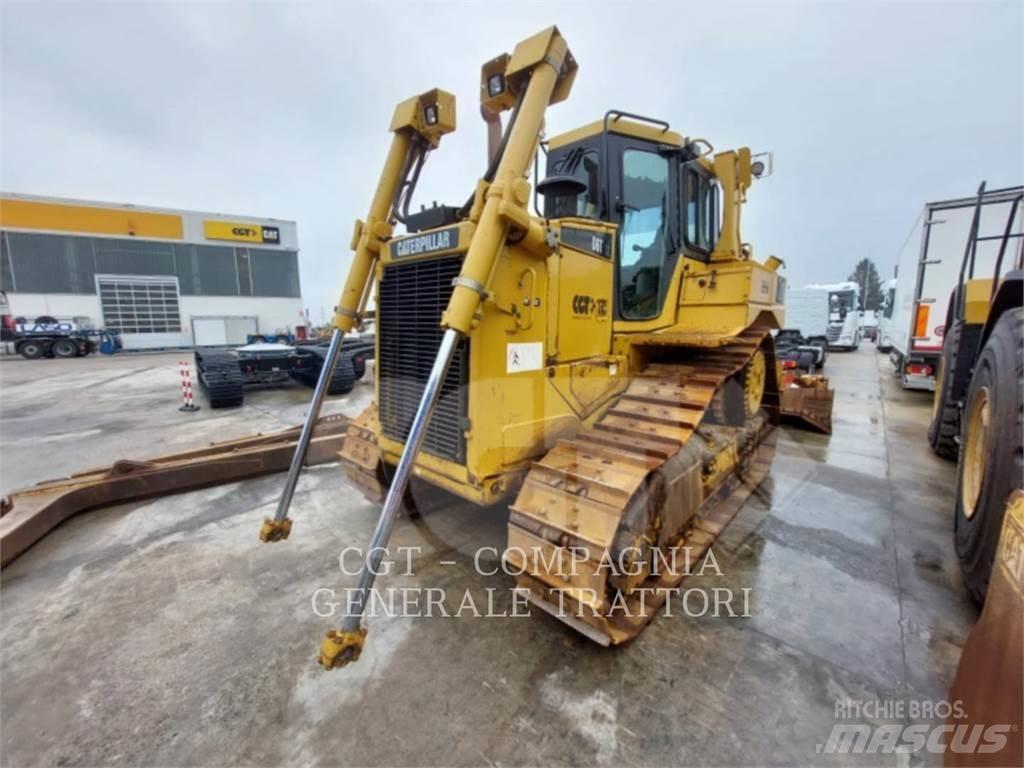 CAT D6T Гусеничні бульдозери