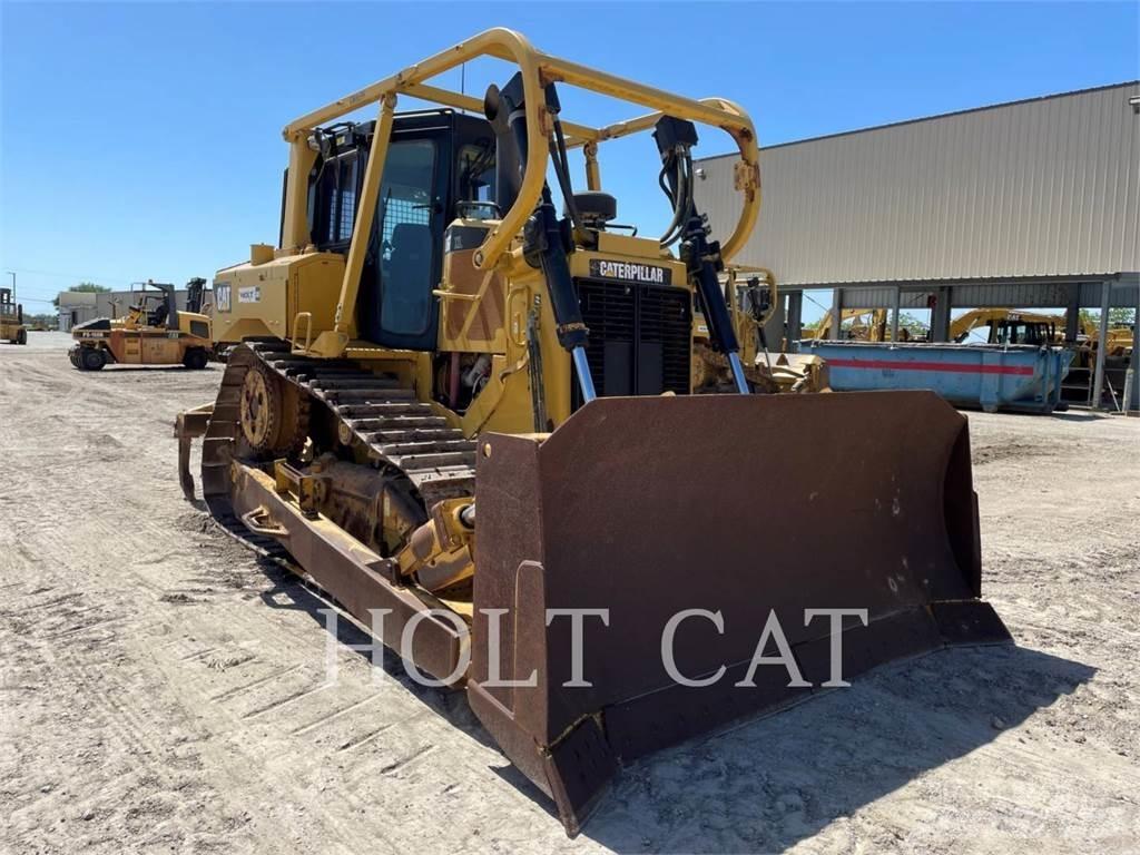 CAT D6T Гусеничні бульдозери
