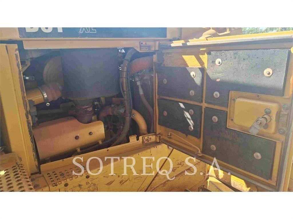 CAT D6T Гусеничні бульдозери