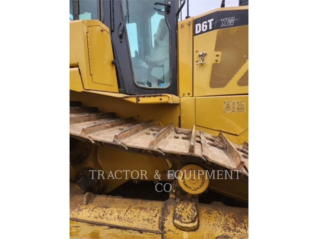 CAT D6T Гусеничні бульдозери