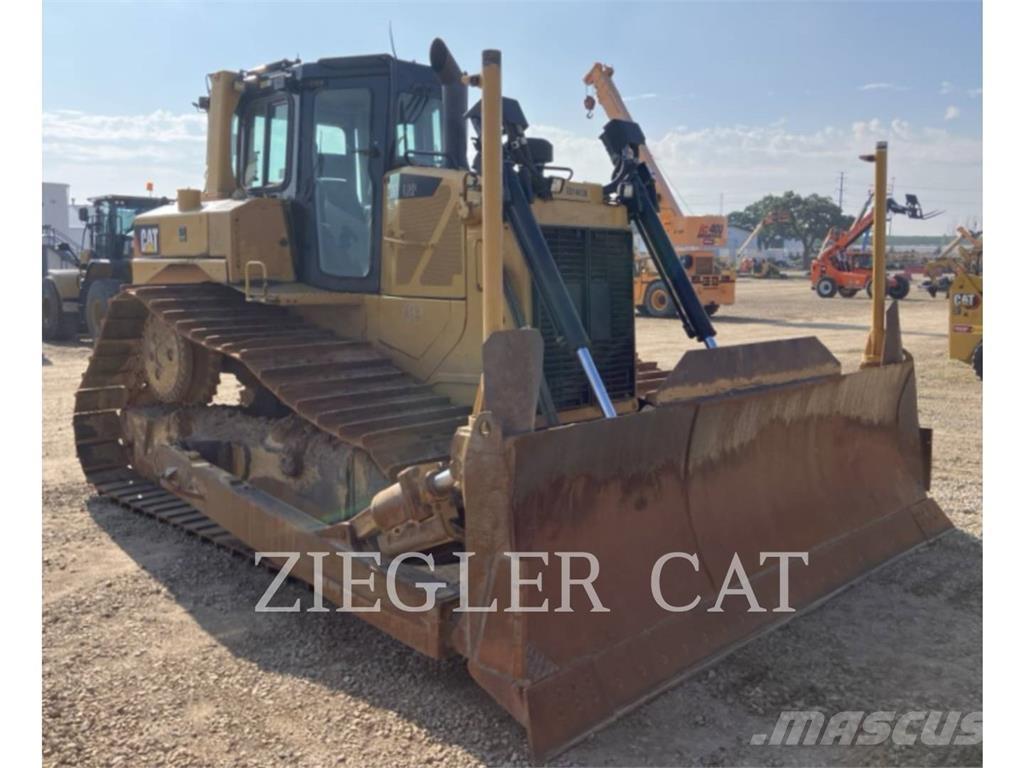 CAT D6T Гусеничні бульдозери
