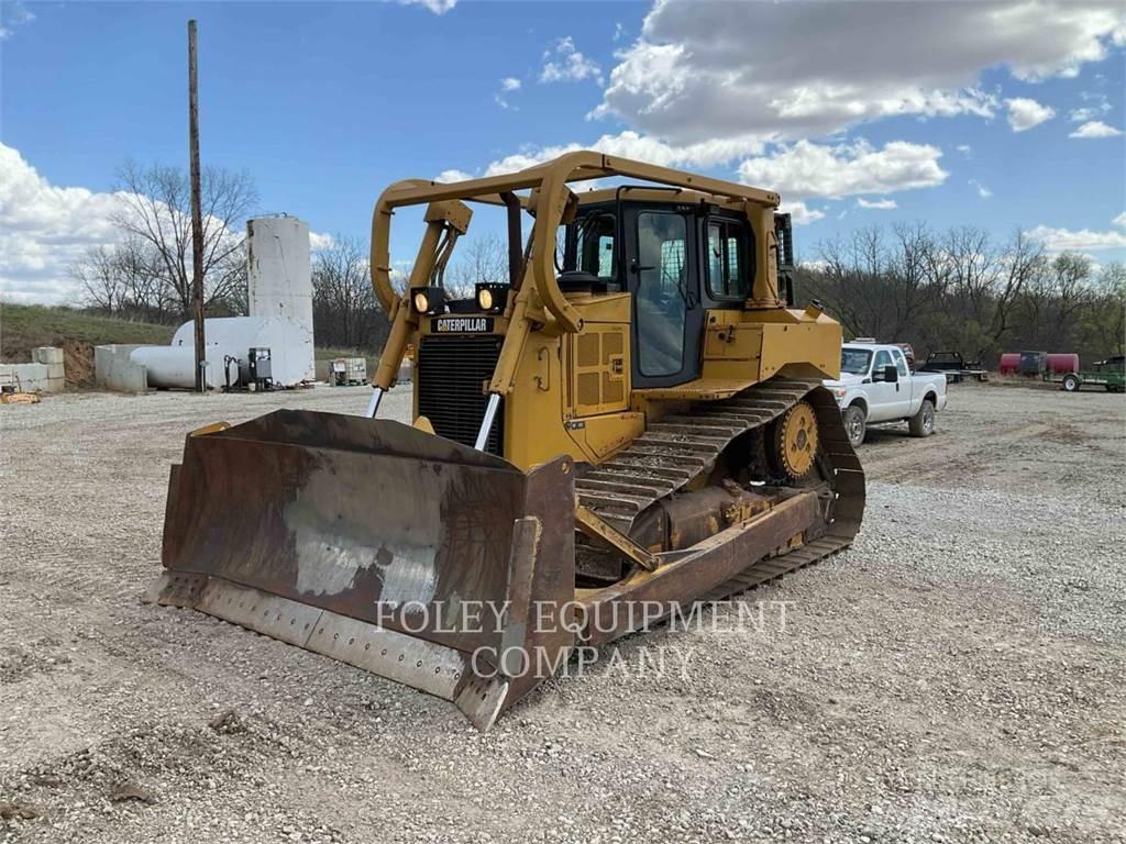 CAT D6T Гусеничні бульдозери