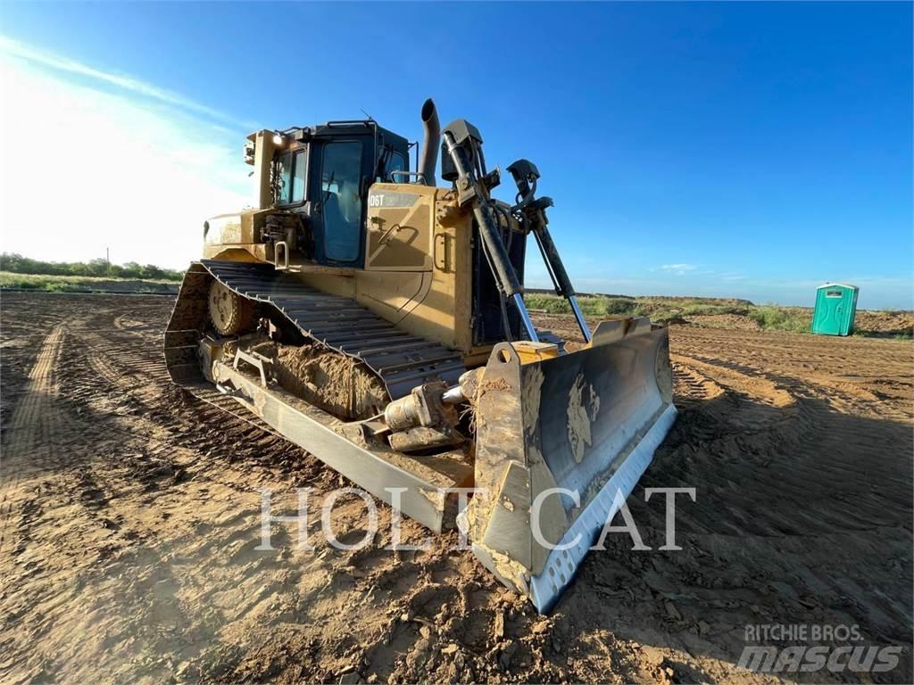 CAT D6T Гусеничні бульдозери