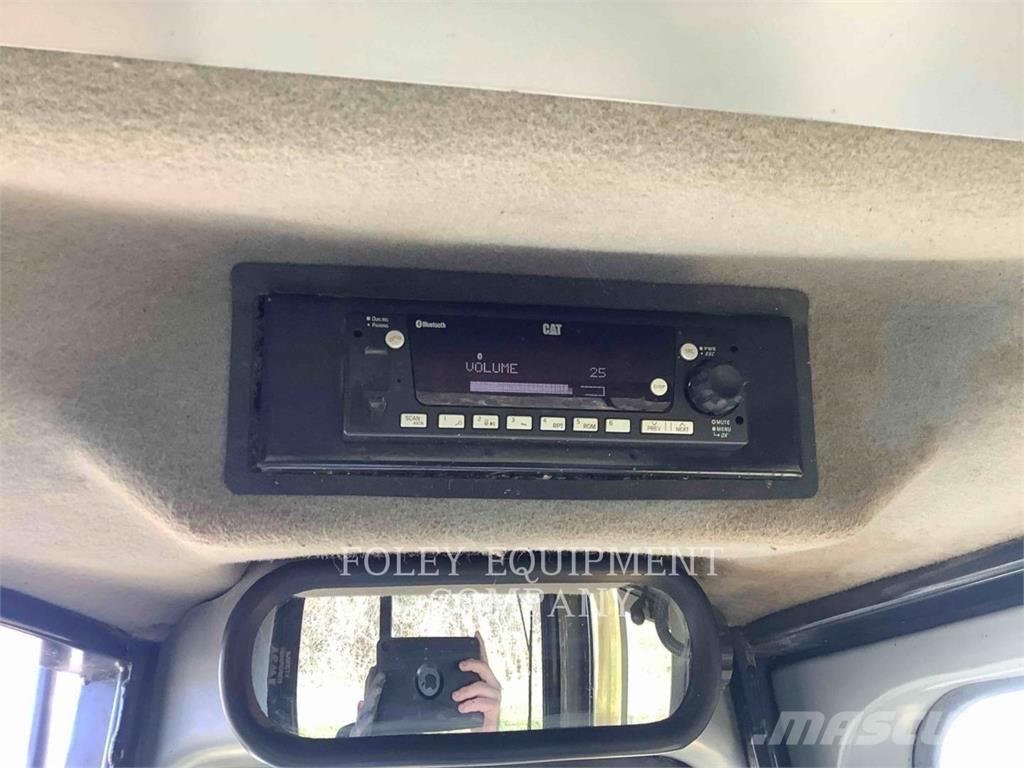 CAT D6T Гусеничні бульдозери