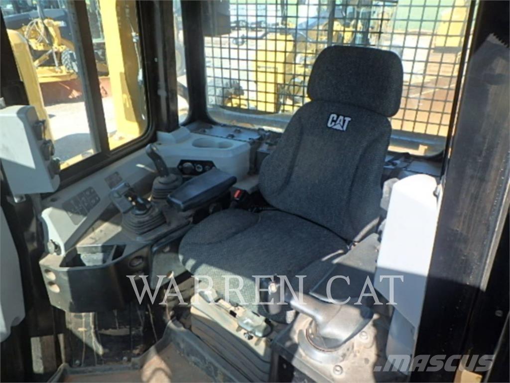 CAT D6T 4XLARO Гусеничні бульдозери