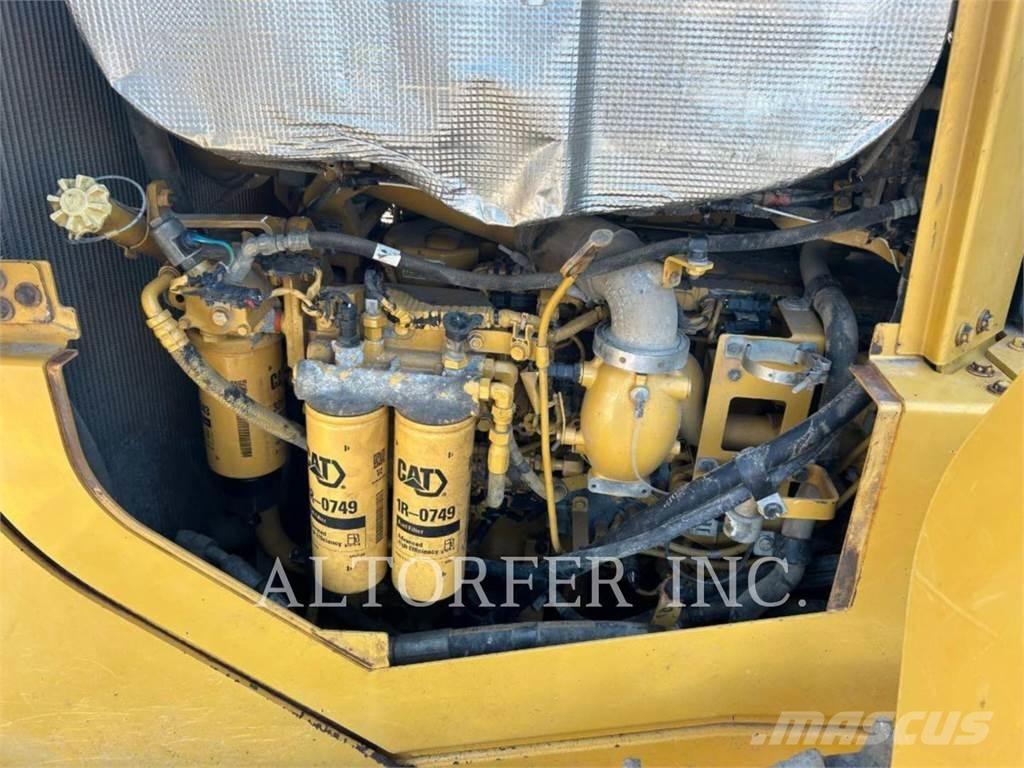 CAT D6T LGP Гусеничні бульдозери