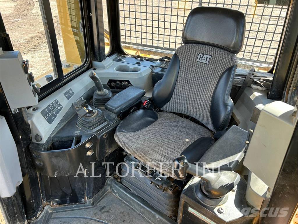 CAT D6T LGPPAT Гусеничні бульдозери