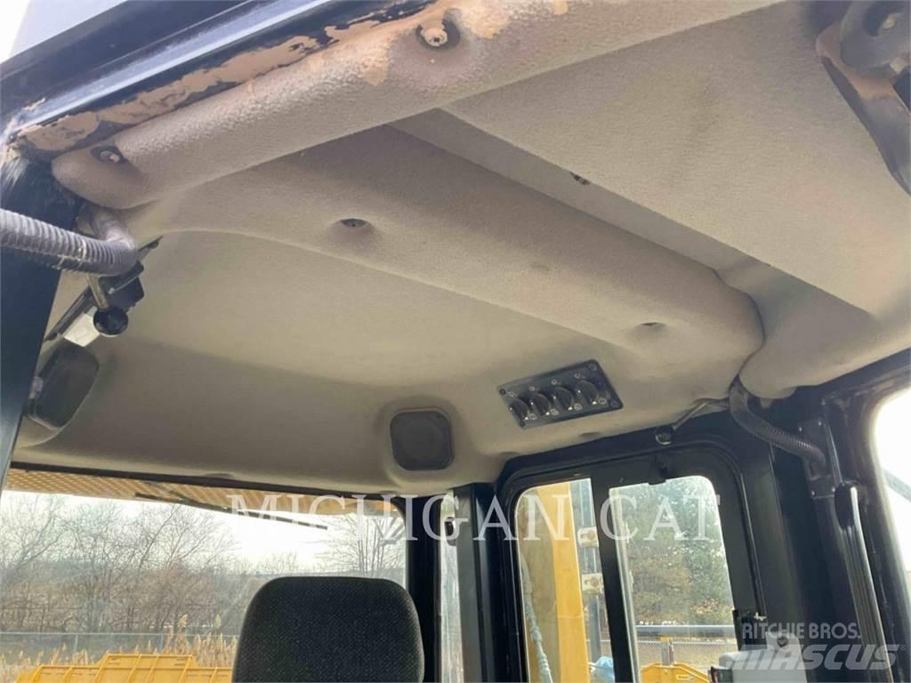 CAT D6TL AHZ24F Гусеничні бульдозери