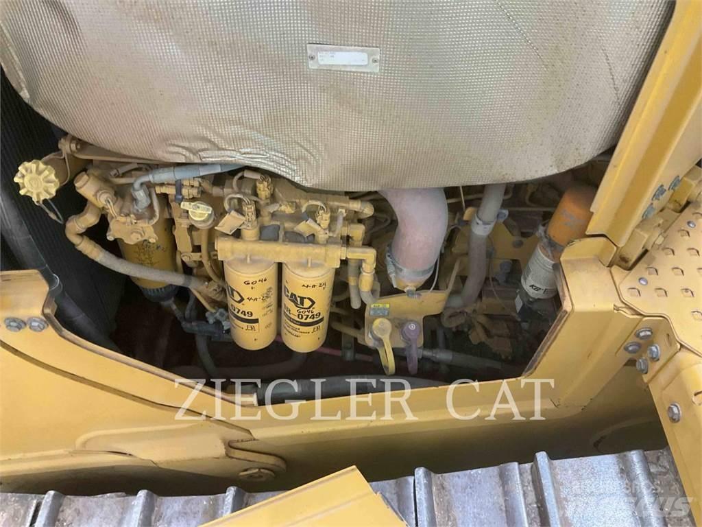 CAT D6XE Гусеничні бульдозери