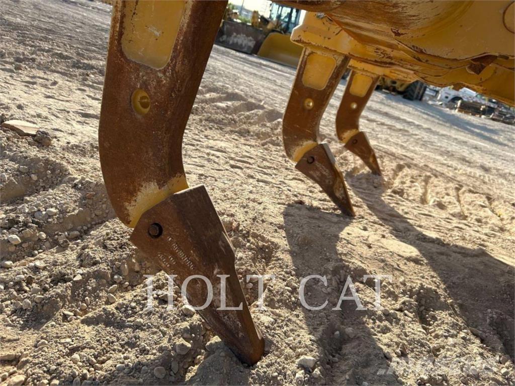 CAT D6XELGPVP3 Гусеничні бульдозери