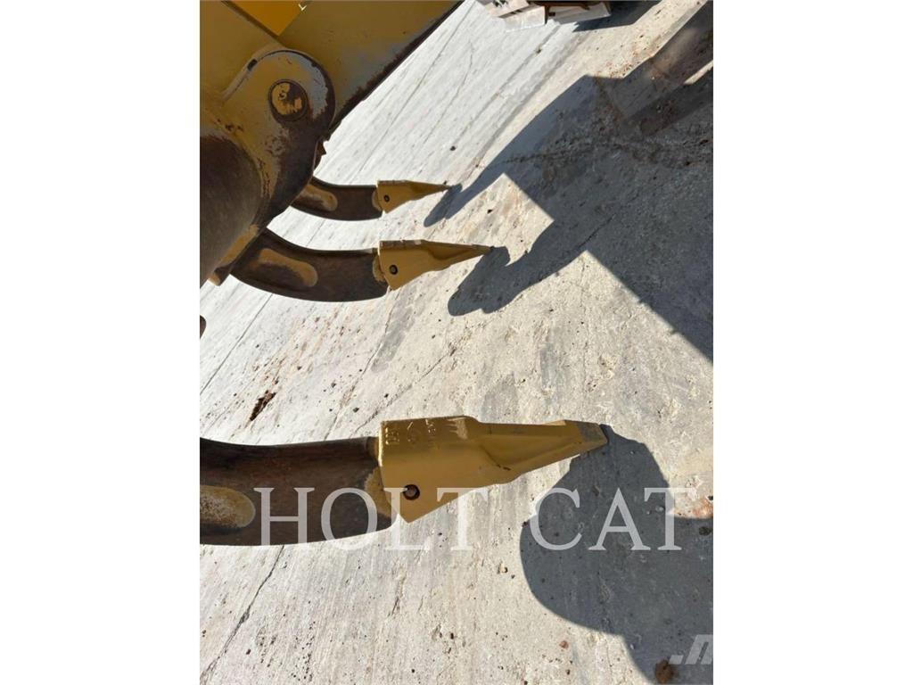 CAT D6XELGPVP3 Гусеничні бульдозери