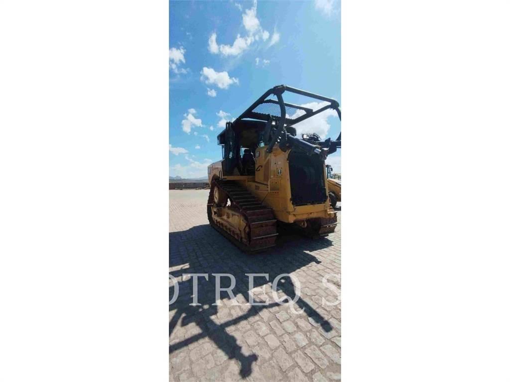 CAT D7 Гусеничні бульдозери