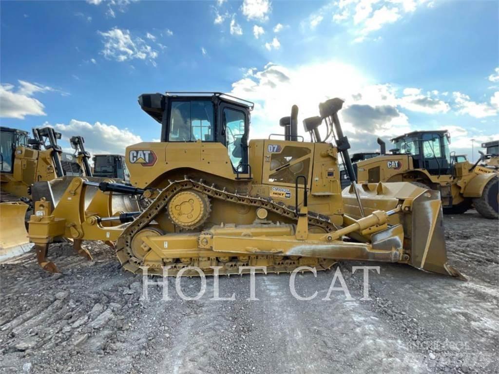 CAT D7 Гусеничні бульдозери