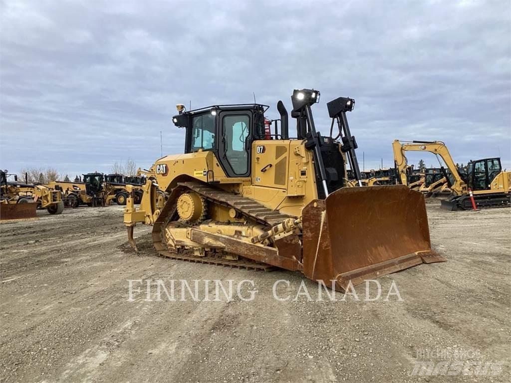 CAT D7-17 Гусеничні бульдозери