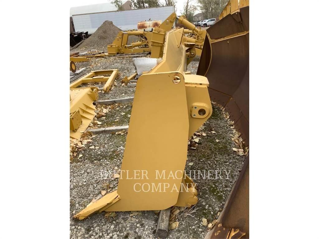 CAT D7E Леміші