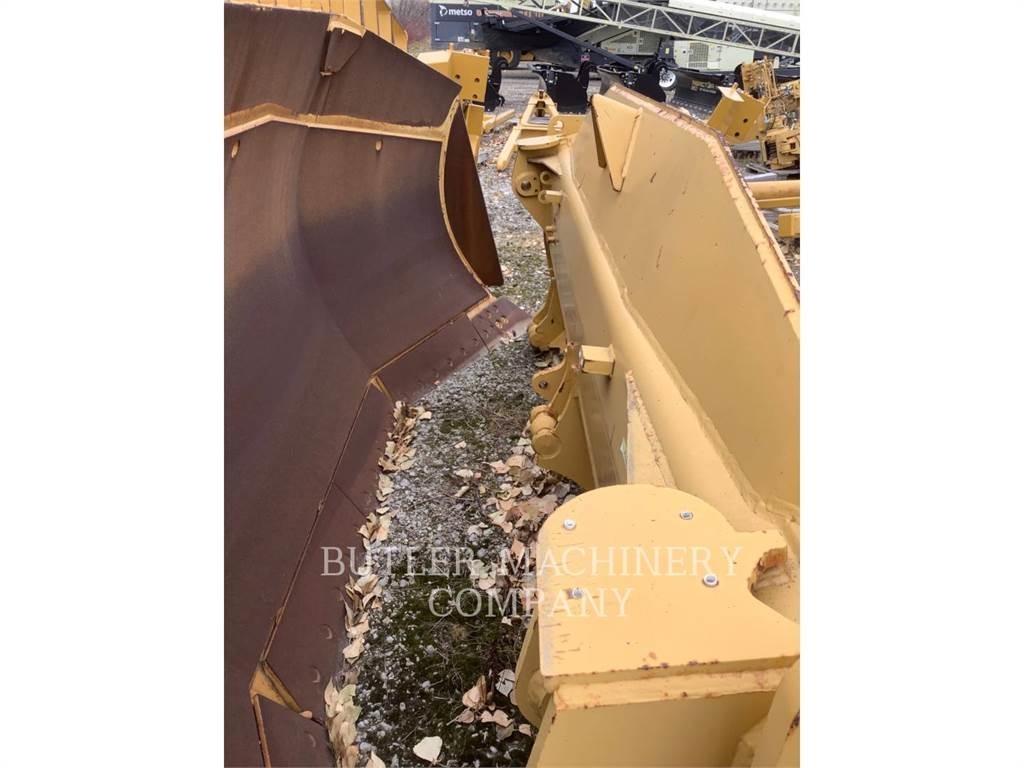 CAT D7E Леміші