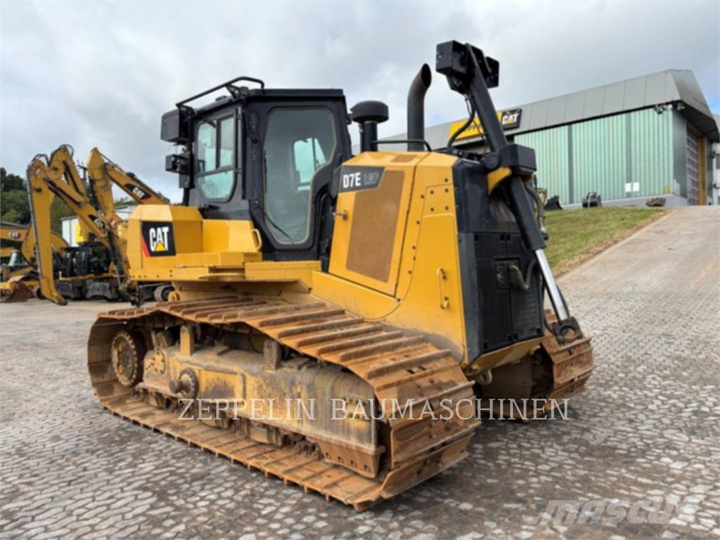 CAT D7E Гусеничні бульдозери