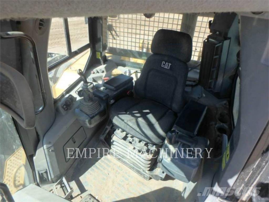 CAT D7E Гусеничні бульдозери