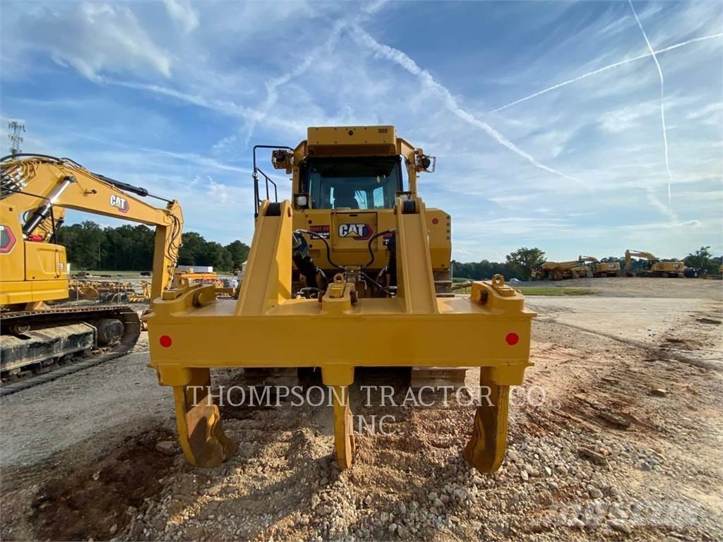 CAT D8 Гусеничні бульдозери