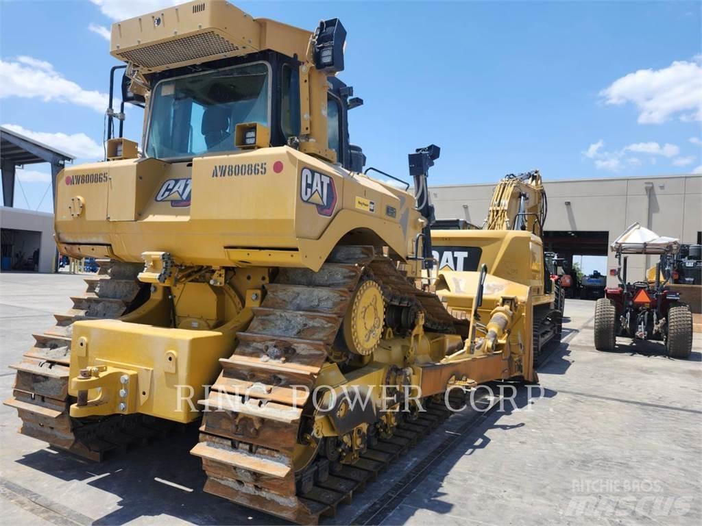 CAT D8 Гусеничні бульдозери